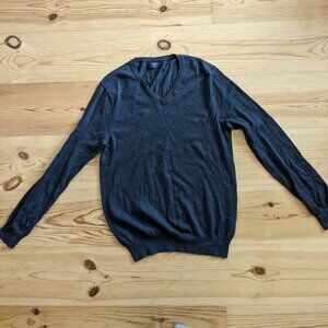 J crew men's v-neck cashmere sweater size small
